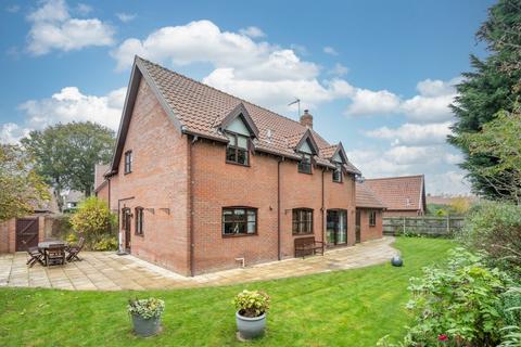 4 bedroom detached house for sale, St. Benedict's Close, Toft Monks, Beccles