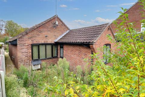 2 bedroom detached bungalow for sale, Warren Avenue, Fakenham NR21