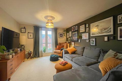 2 bedroom flat for sale, Britannia Road, Cherwell Court Britannia Road, OX16