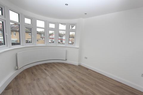 2 bedroom flat to rent, Waverley Road, Harrow