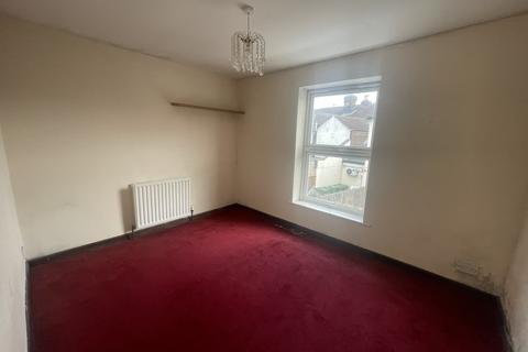 2 bedroom apartment to rent, Market Street, Eastleigh