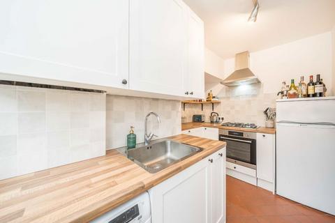 2 bedroom maisonette for sale, Glenfield Road, London SW12