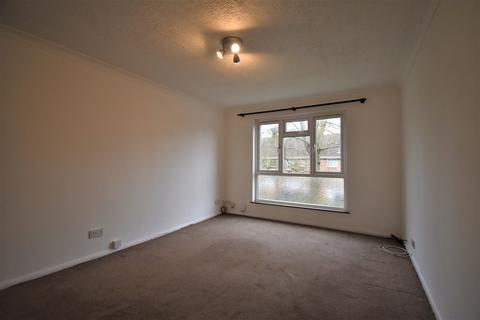 1 bedroom apartment to rent, THUNDRIDGE CLOSE, HERTS AL7