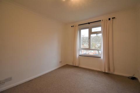 1 bedroom apartment to rent, THUNDRIDGE CLOSE, HERTS AL7