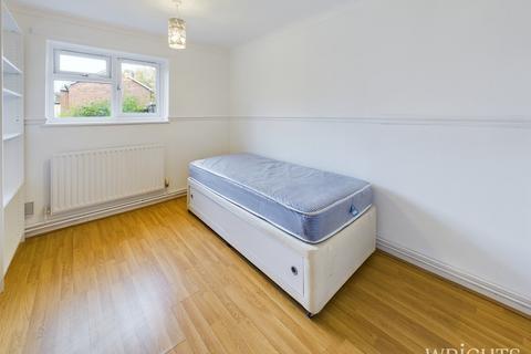 2 bedroom ground floor flat to rent, Haymeads, Welwyn Garden City AL8