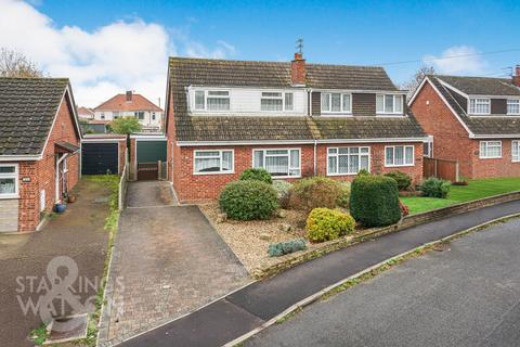 3 bedroom chalet for sale, Church View Close, Sprowston, Norwich