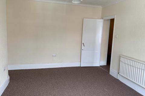 4 bedroom maisonette to rent, Butler Road, Harrow