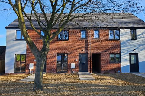 2 bedroom terraced house to rent, Queensway, Old Dalby