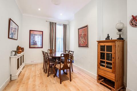 3 bedroom terraced house for sale, Hydethorpe Road, London SW12