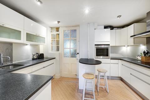 2 bedroom flat to rent, Ovington Court, 197-205 Brompton Road, London