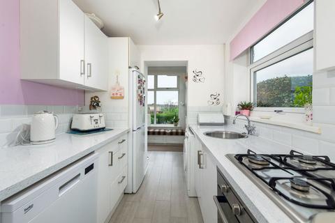 22 Maple Croft Crescent, Sheffield, S9 1DN