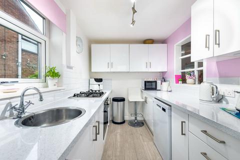 22 Maple Croft Crescent, Sheffield, S9 1DN