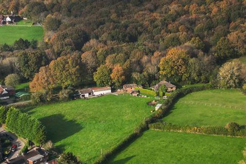 3 bedroom bungalow for sale, Old Forge Lane, Horney Common