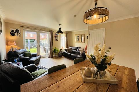 19 Balsan Close, Basingstoke, RG24 9SY