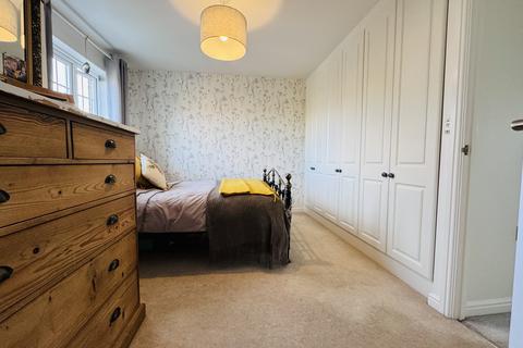 19 Balsan Close, Basingstoke, RG24 9SY