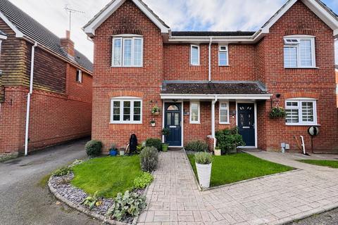 19 Balsan Close, Basingstoke, RG24 9SY