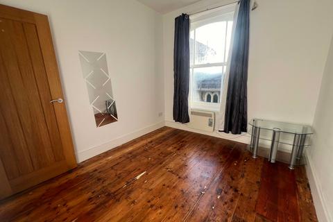 1 bedroom apartment to rent, Pier Street, Ventnor