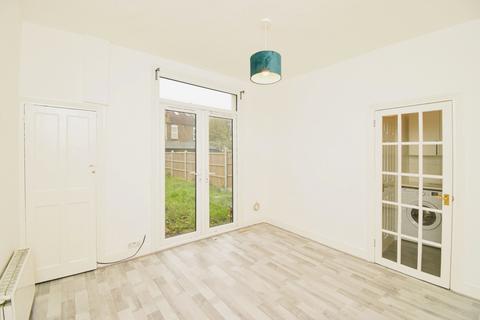 1 bedroom flat to rent, Becket Avenue