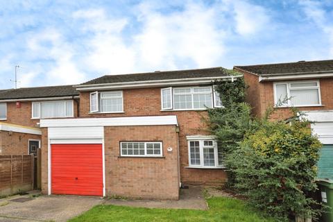 3 bedroom detached house to rent, Aylesbury HP20