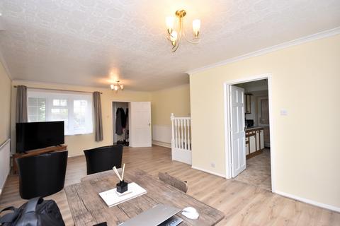 3 bedroom detached house to rent, Aylesbury HP20