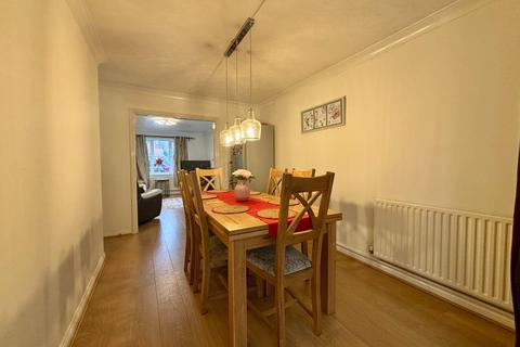 1 Flinters Close, Wootton, Northampton, NN4 6BH