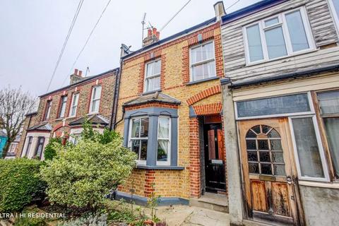 4 bedroom terraced house to rent, Tormount Road, Plumstead Common, London SE18