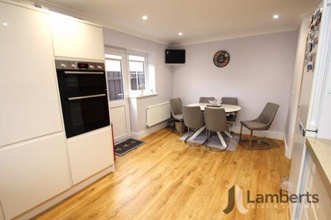 3 Fir Tree Drive, Redditch, B97 4AX