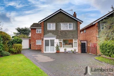 4 bedroom detached house for sale, The Cloisters, Studley