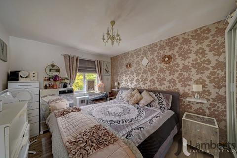 11 Dormston Close, Lodge Park, Redditch, B98 7NB