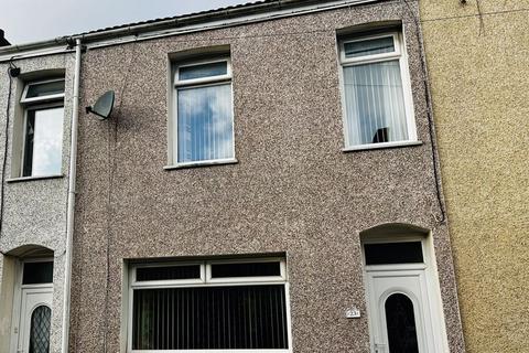 3 bedroom terraced house to rent, Brookdale Street, Neath