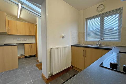 2 bedroom terraced house for sale, Rhes Faenol, Deiniolen, Caernarfon, Gwynedd, LL55