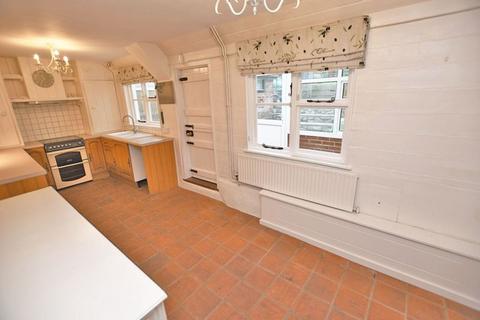 3 bedroom semi-detached house for sale, Sutton Street, Maidstone