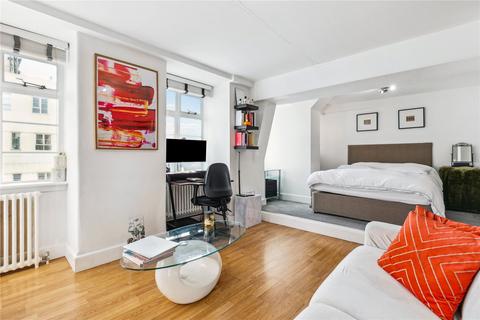 Studio to rent, Nell Gwynn House, Chelsea SW3