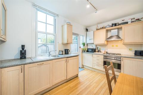 2 bedroom terraced house for sale, Lessingham Avenue, London SW17