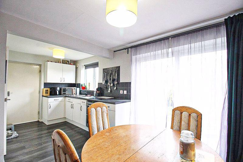 Dining kitchen