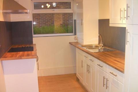 2 bedroom flat to rent, Cypress Close, Whitstable