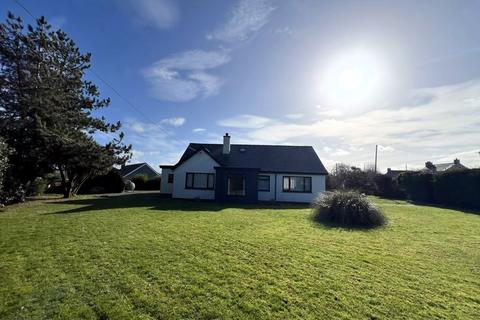 4 bedroom detached house for sale, Cemaes Bay, Isle of Anglesey