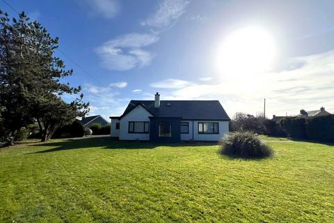 4 bedroom detached house for sale, Lon Ysgubor, Cemaes Bay, Anglesey, LL67