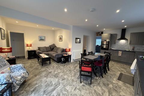 4 bedroom detached house for sale, Lon Ysgubor, Cemaes Bay, Anglesey, LL67