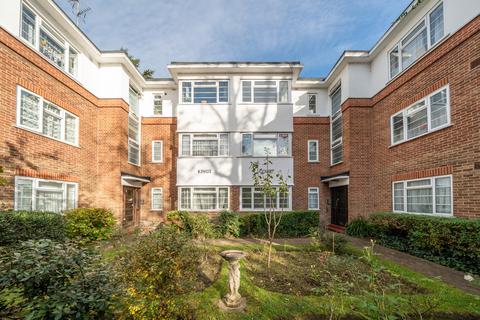 3 bedroom flat for sale, Castlebar Park, Ealing, W5