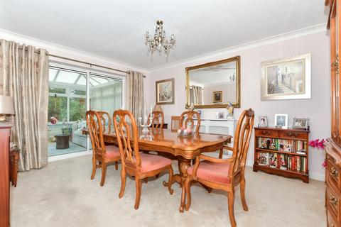 4 bedroom detached house for sale, Shepherd Close, Kingsnorth, Ashford, Kent