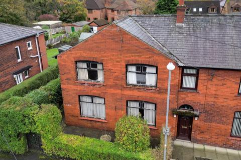 3 bedroom end of terrace house for sale, Spenwood Road, Littleborough, OL15 8PF