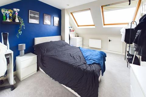 8 Montague Drive, Caterham, CR3 5BY