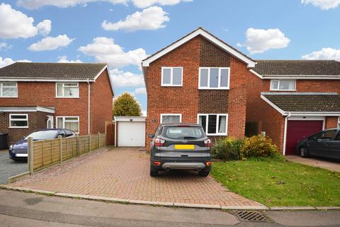 4 bedroom detached house for sale, Saxon Way, Raunds