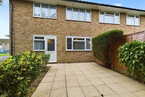 5 Dane Road, Warlingham, CR6 9NP