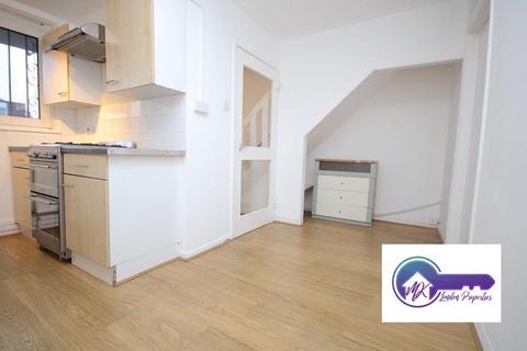 1 bedroom in a flat share to rent, London NW1