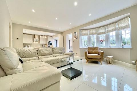 3 bedroom detached house for sale, Red Lane, Claygate