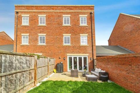 3 bedroom townhouse for sale, Meadow Road, Houghton Conquest, Bedfordshire, MK45 3JZ