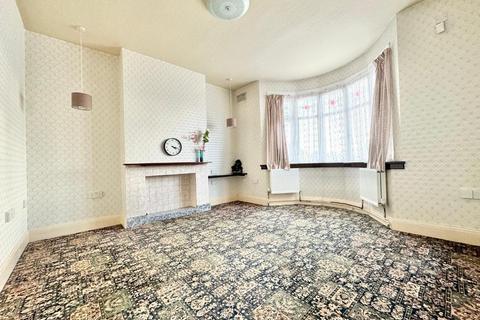 3 bedroom semi-detached house for sale, Arlington Road, West Bromwich, West Midlands, B71 1AD