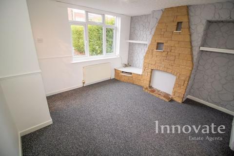 2 bedroom semi-detached house for sale, Elizabeth Crescent, Oldbury B68